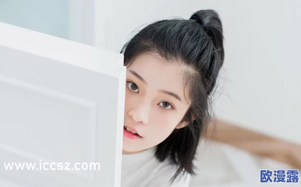 制服丝袜综合国产精品:震惊!全球时尚界掀起新潮流,性感与优雅完美结合,引发热议! 制服丝袜综合国产精品:震惊!全球时尚界掀起新潮流,性感与优雅完美结合,引发热议!