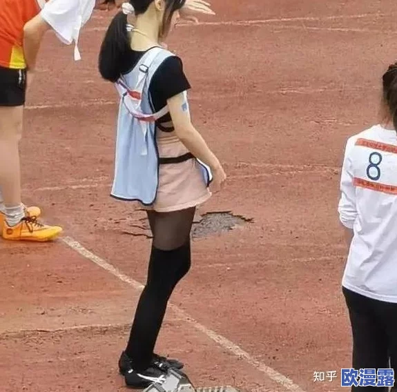 丝袜好紧我要进去了，竟然引发了全网热议，网友们纷纷表示无法想象的事情接连发生！