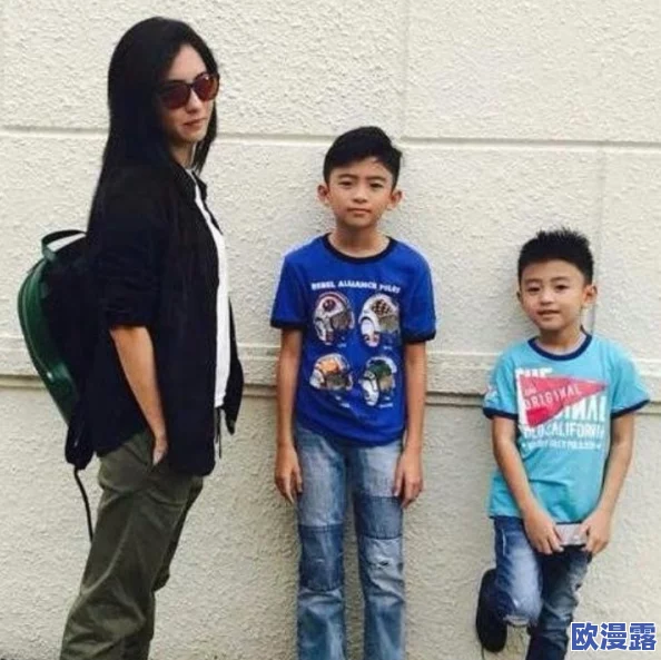 粗大紫黑用力噗哧bl军人:最新动态揭示角色发展与情感纠葛,粉丝热议剧情走向与人物关系变化 粗大紫黑用力噗哧bl军人:最新动态揭示角色发展与情感纠葛,粉丝热议剧情走向与人物关系变化