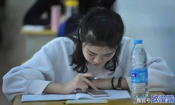 大学生不戴套毛片视频引发热议，网友纷纷表示应加强性教育，提高安全意识，保护自身健康