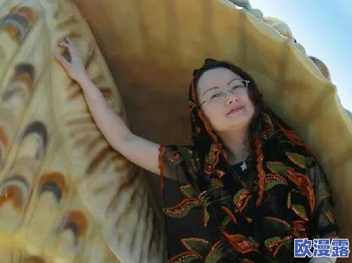 高h乱h女公车h文，情节设定大胆，令人惊叹的想象力和创意