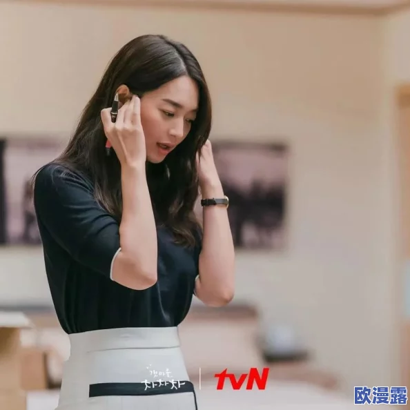 正在播放高级会所丰满＊，这个场所的氛围真不错，服务也很到位，让人放松