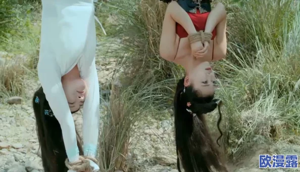 美女把衣服脱光光，真是让人惊艳，但也希望大家能理性看待这种行为