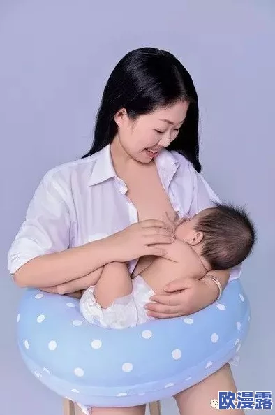 边摸边吃奶边做爽视频免费，真是让人欲罢不能，内容丰富多样，非常精彩！