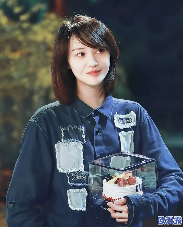 细川麻里她将在新剧中挑战反派角色,首次展现全新演技风格引发粉丝热议与期待 细川麻里她将在新剧中挑战反派角色,首次展现全新演技风格引发粉丝热议与期待