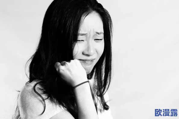 男人扒开女人下面狂躁视频在生活中我们应该倡导尊重与理解彼此的感受共同营造和谐健康的关系