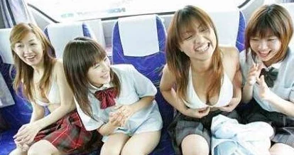 超级乱淫伦短篇在车上生活中总有意外的惊喜与温暖,让我们珍惜每一次相遇,感受爱的力量与美好 超级乱淫伦短篇在车上生活中总有意外的惊喜与温暖,让我们珍惜每一次相遇,感受爱的力量与美好