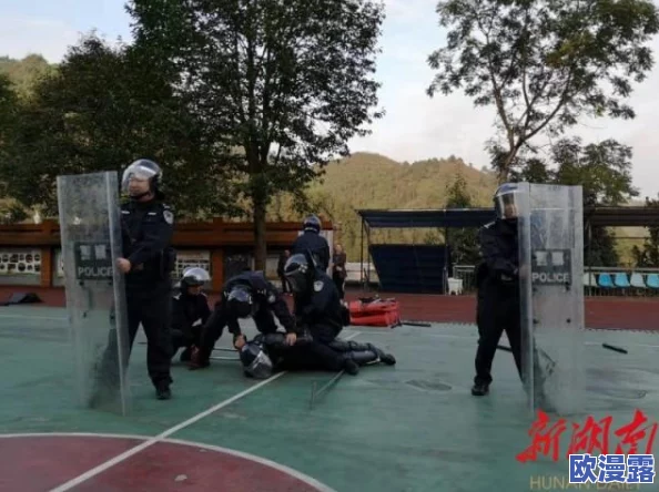 绝地求生刺激战场战术指南：三层楼房高效攻防策略与实战技巧分享